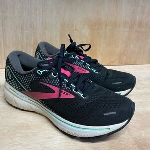 Brooks Ghost 14 Women's 7.5 B Running Shoes Black Pink
